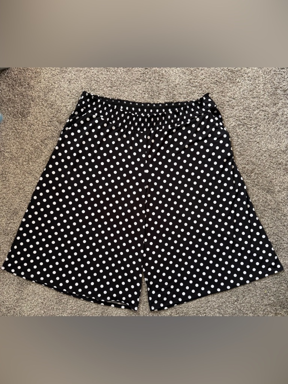 Lane Bryant Black and White bermudas polka dot short (104)